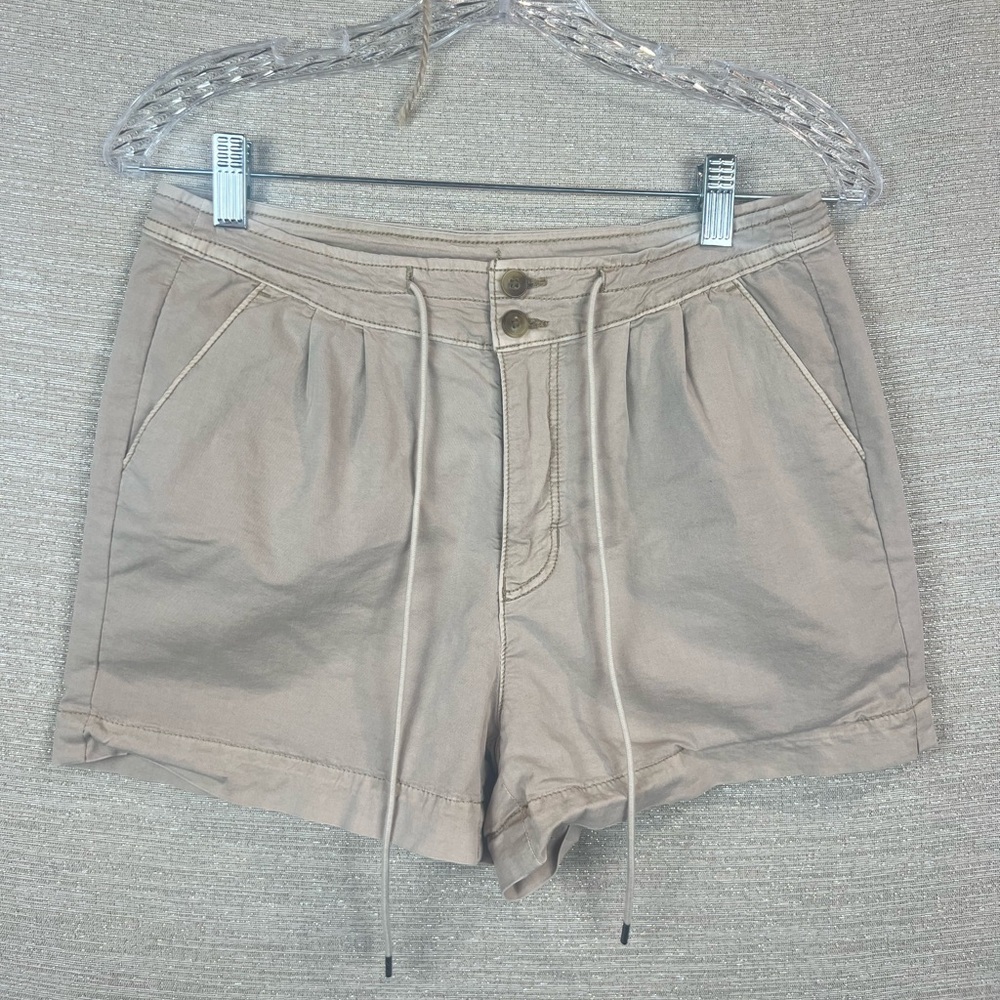 American Eagle Size 4 / 29w High Rise Chino Khaki Drawstring Shorts
